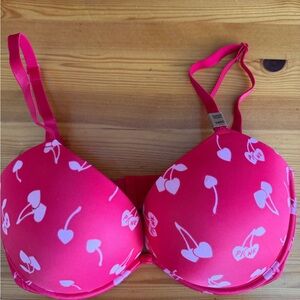 Victoria's Secret PINK Wear Everywhere Super Push-Up Bra 34DD NWT Red Cherries